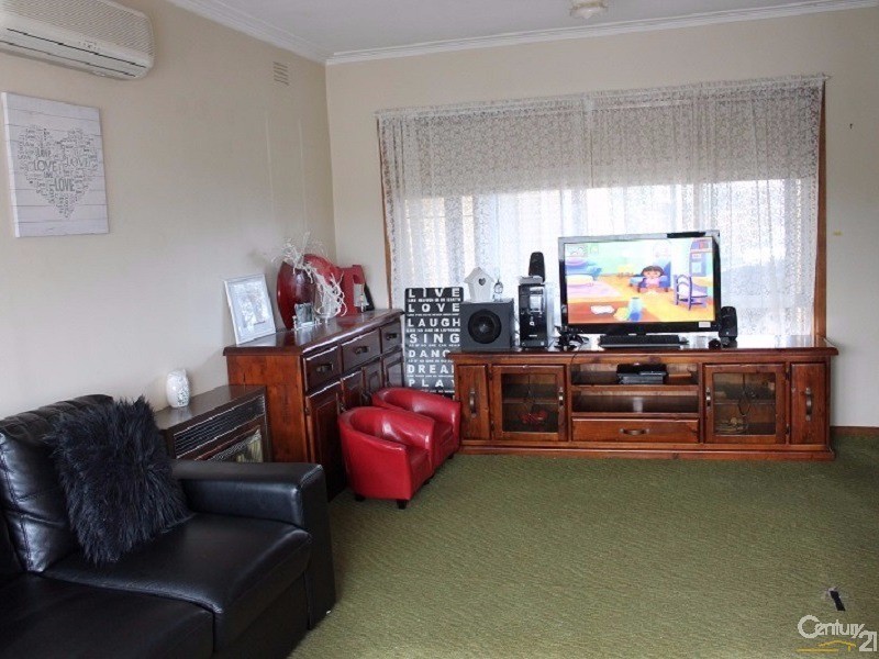 16 St James Crescent, Warrnambool VIC 3280