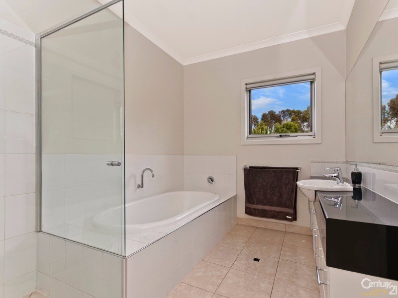 42 Douglas Lane, Illowa VIC 3282