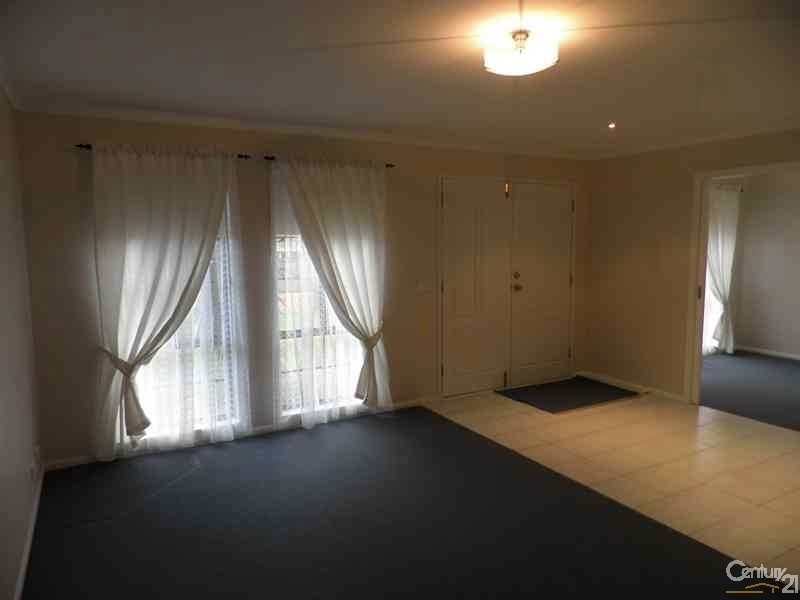 8  Lockett Drive, Warrnambool VIC 3280