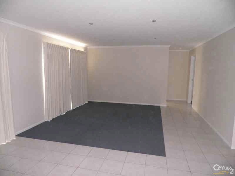 8  Lockett Drive, Warrnambool VIC 3280