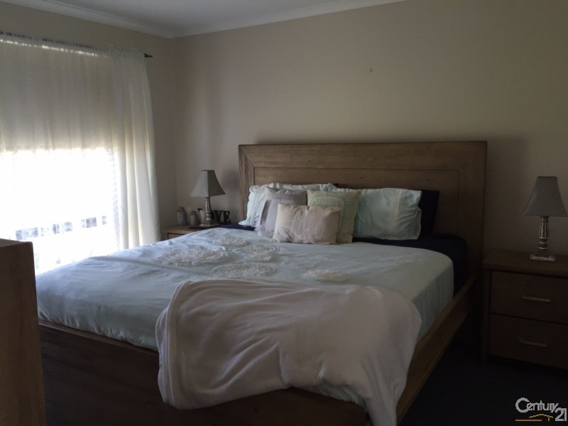 8  Lockett Drive, Warrnambool VIC 3280