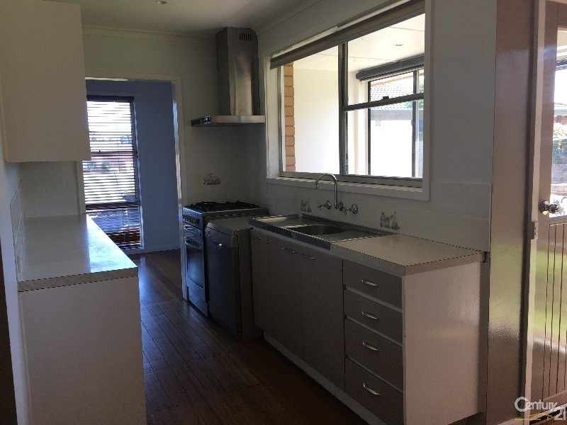 12 Mack Street, Warrnambool VIC 3280
