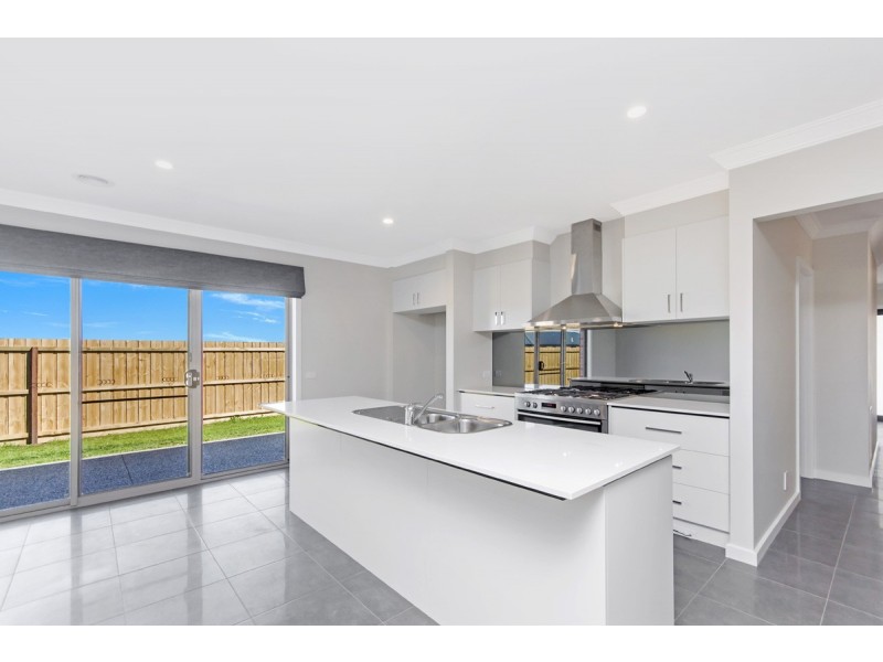 11 McGinness Way, Warrnambool VIC 3280