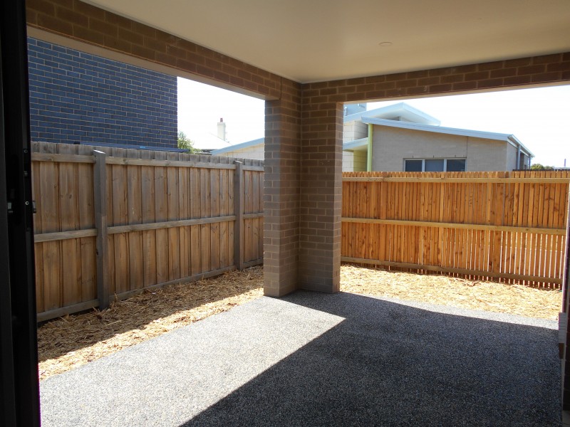 9/6 The Esplanade, Warrnambool VIC 3280