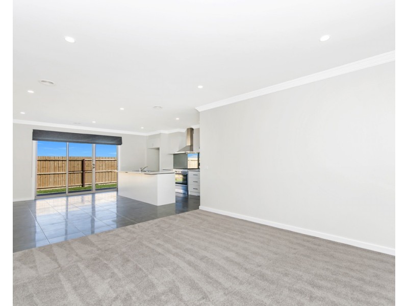 11 McGinness Way, Warrnambool VIC 3280