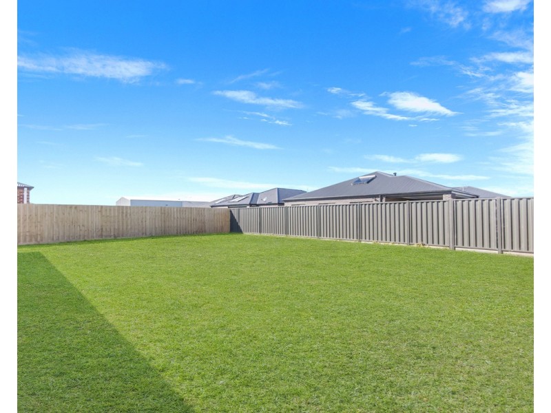 11 McGinness Way, Warrnambool VIC 3280
