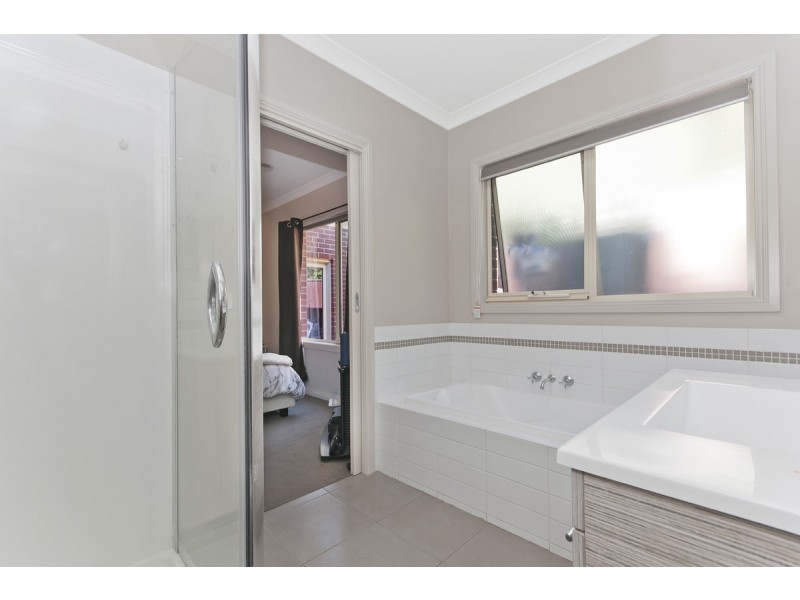 107a Raglan Parade, Warrnambool VIC 3280