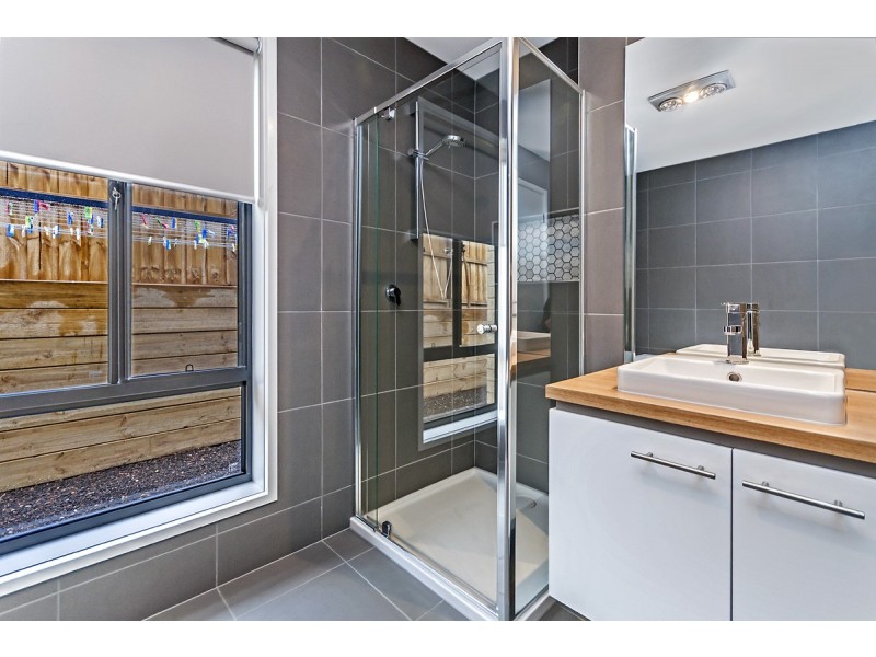 44 Somerville Boulevard, Warrnambool VIC 3280