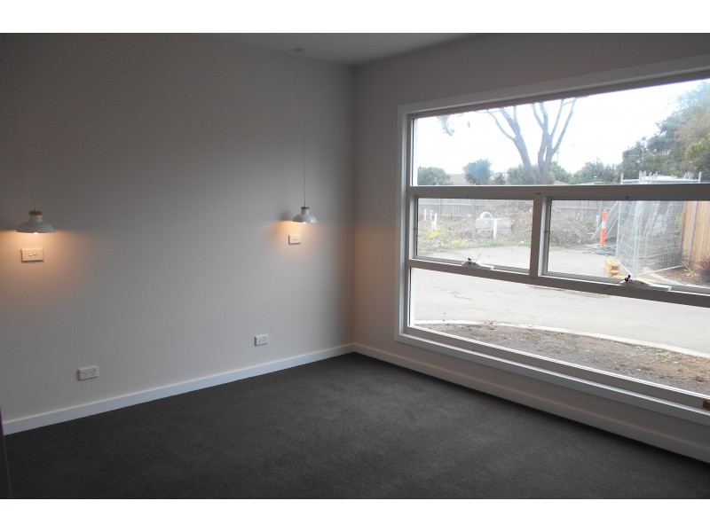 4/6 The Esplanade, Dennington VIC 3280