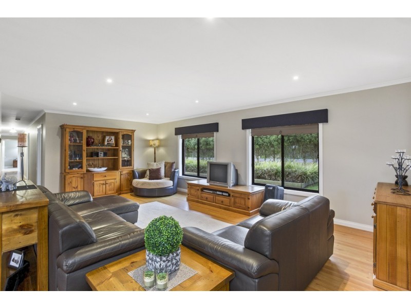 1579 Warrnambool – Caramut Road, Winslow VIC 3281