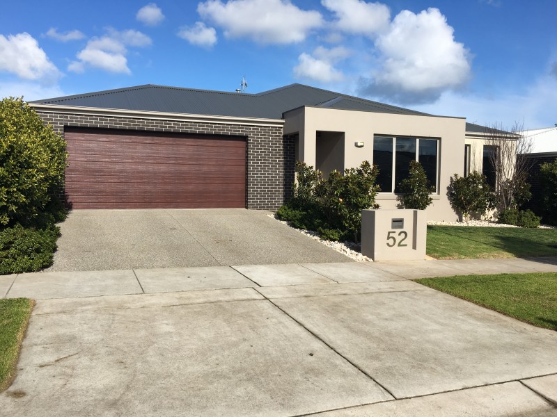 52  Dennington Rise, Warrnambool VIC 3280