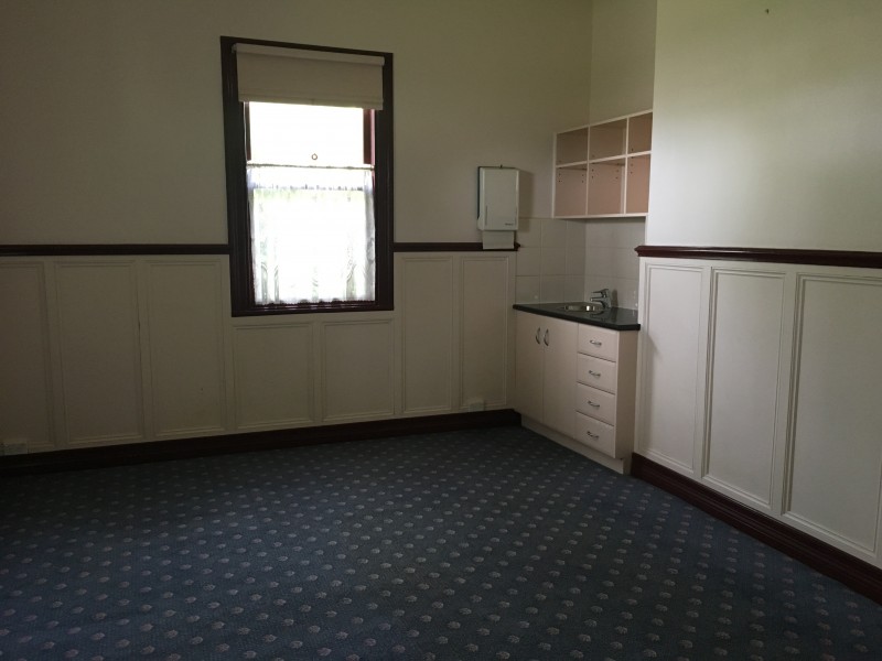 69 Mortlake Road, Warrnambool VIC 3280