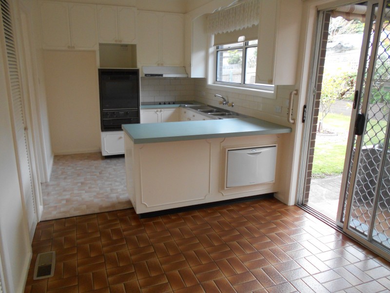 12 Floral Place, Warrnambool VIC 3280