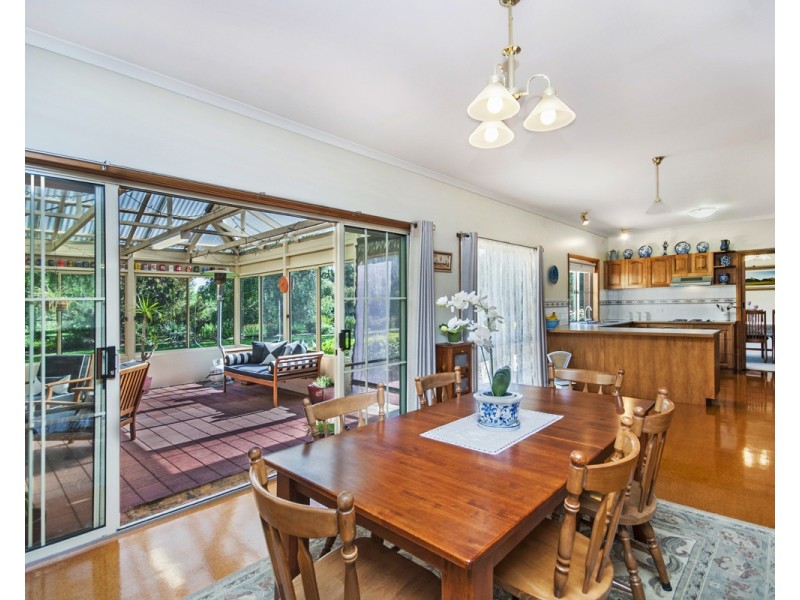 53 Barries Road, Bushfield VIC 3281
