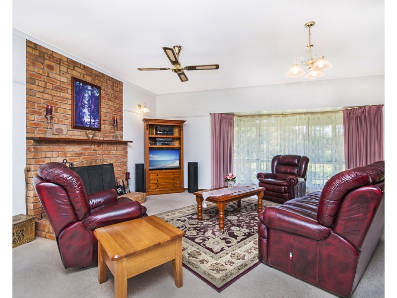 53 Barries Road, Bushfield VIC 3281