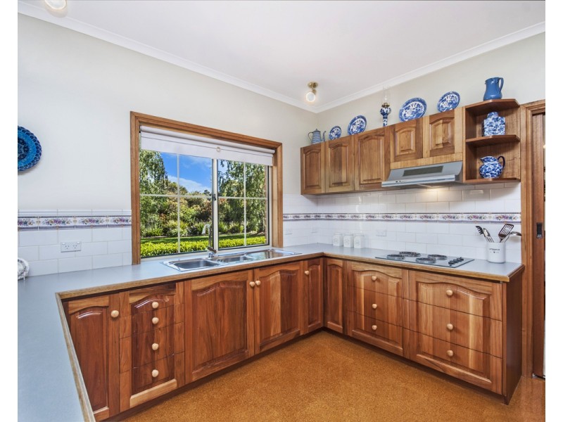 53 Barries Road, Bushfield VIC 3281