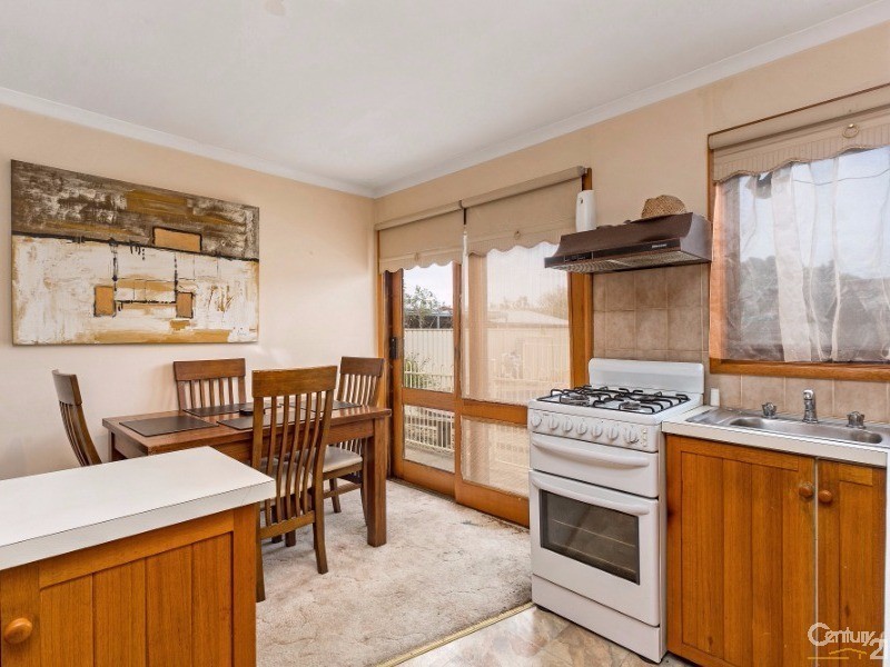 8 Minehan Court, Corio VIC 3214