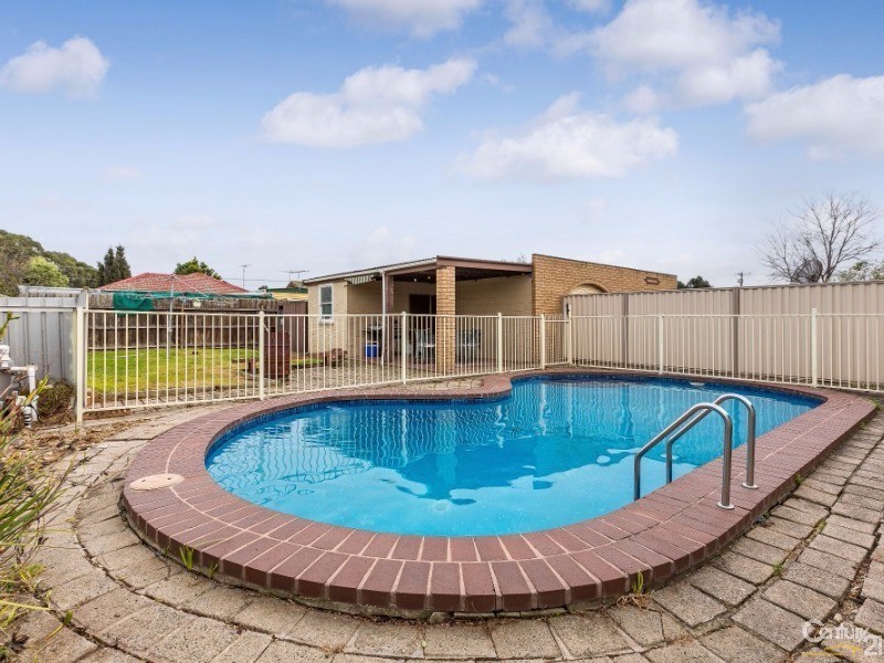 8 Minehan Court, Corio VIC 3214