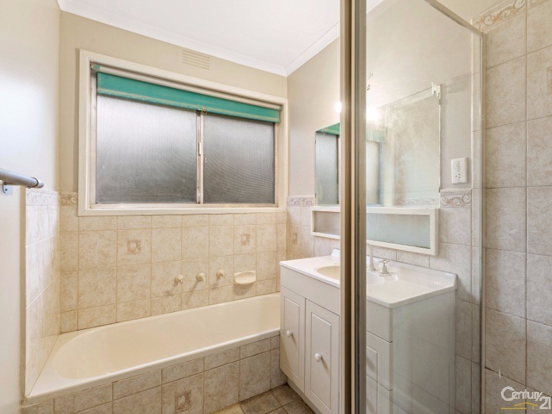 24 Hampstead Drive, Hoppers Crossing VIC 3029