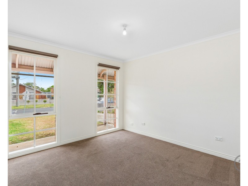 2/6 Catherine Road, Seabrook VIC 3028