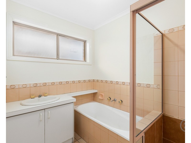2/6 Catherine Road, Seabrook VIC 3028