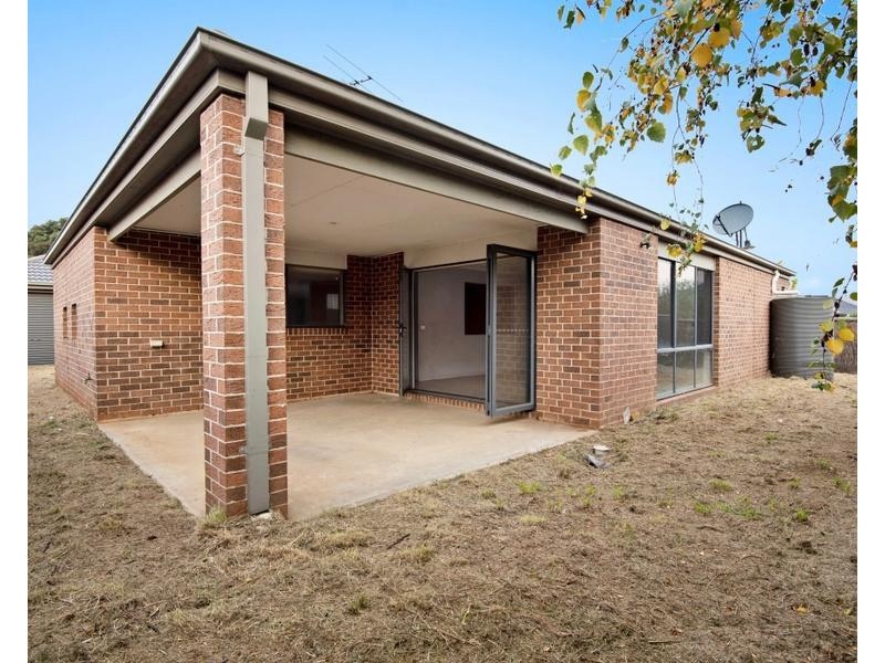 8 Juniper Avenue, Point Cook VIC 3030