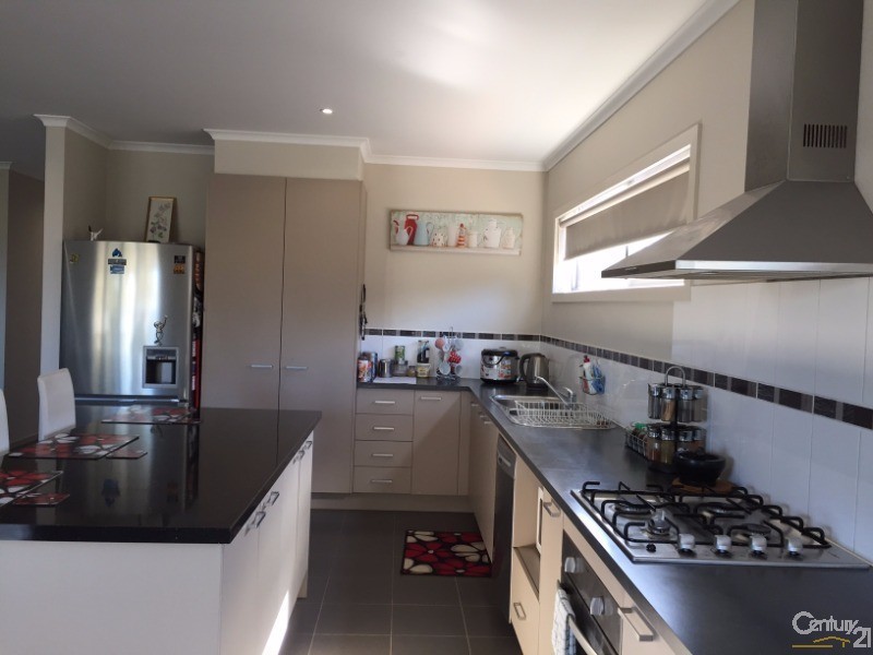 23/39 Astley Crescent, Point Cook VIC 3030
