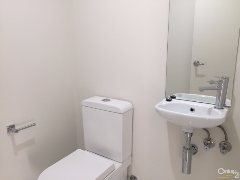 82 Ashcroft Avenue, Williams Landing VIC 3027