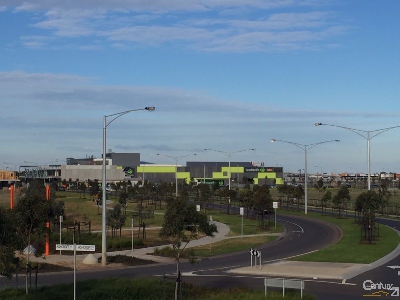 82 Ashcroft Avenue, Williams Landing VIC 3027