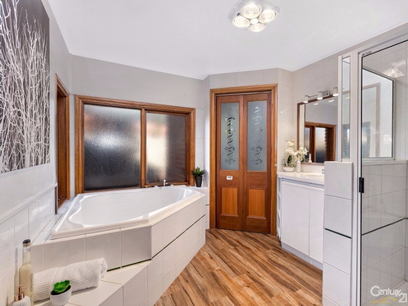 6 Cliveden Court, Seabrook VIC 3028