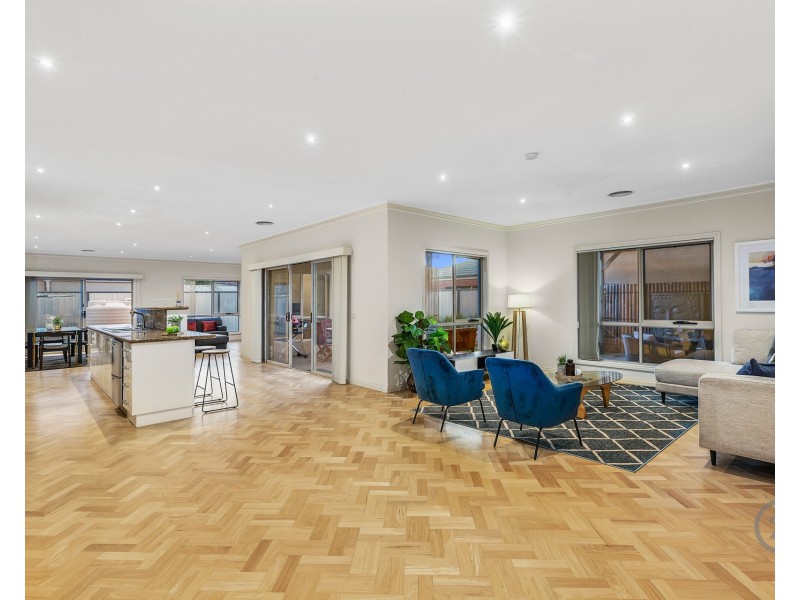 105 Hemsley Promenade, Point Cook VIC 3030