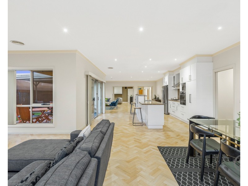 105 Hemsley Promenade, Point Cook VIC 3030