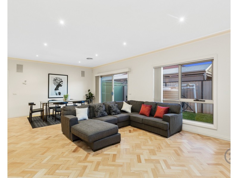 105 Hemsley Promenade, Point Cook VIC 3030