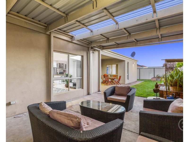 105 Hemsley Promenade, Point Cook VIC 3030