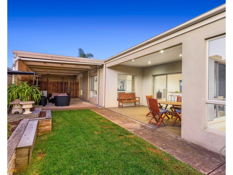 105 Hemsley Promenade, Point Cook VIC 3030