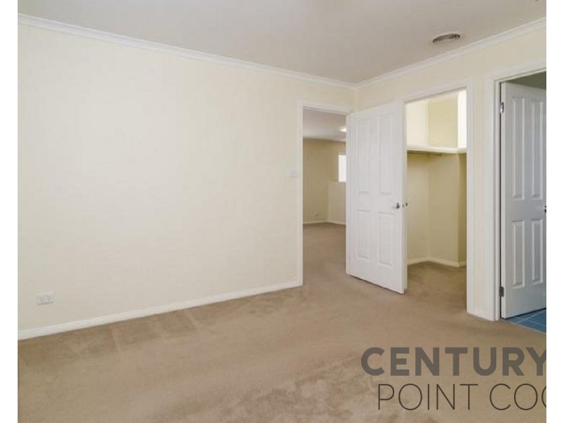 8 Tusmore Road, Point Cook VIC 3030