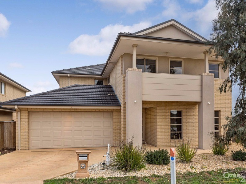 10 Rhode Island Close, Sanctuary Lakes VIC 3030