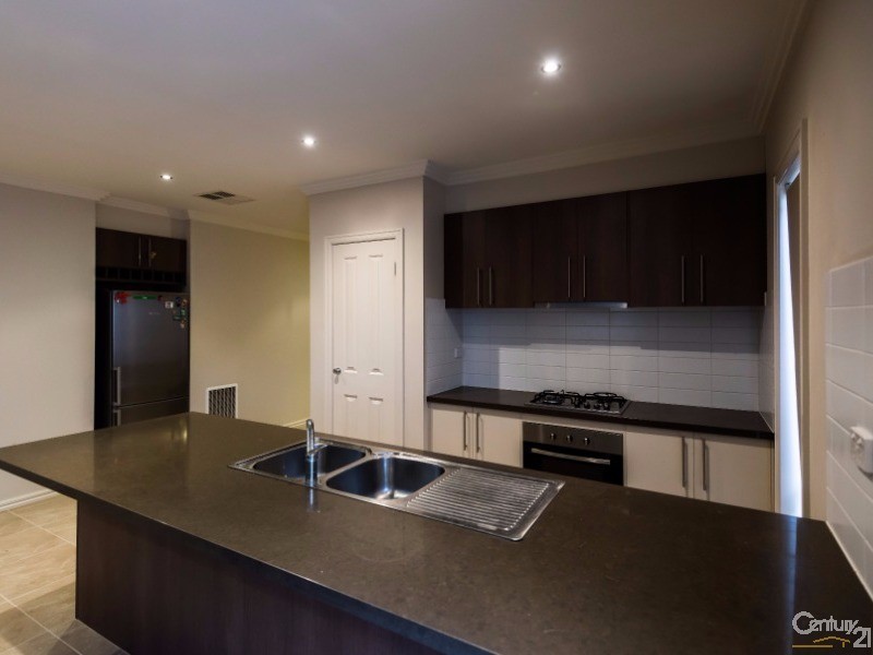 21 Biscay Street, Point Cook VIC 3030