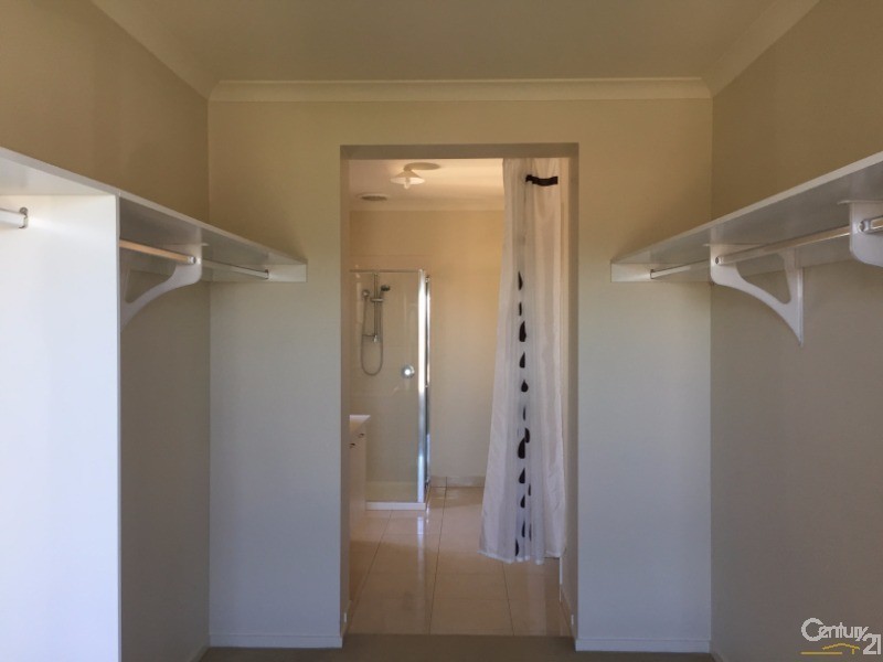 10 Misqa Avenue, Point Cook VIC 3030