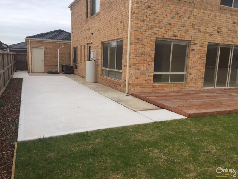10 Misqa Avenue, Point Cook VIC 3030