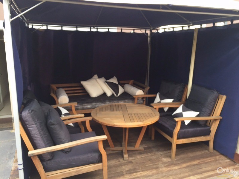 2/15 Tom Roberts Parade, Point Cook VIC 3030