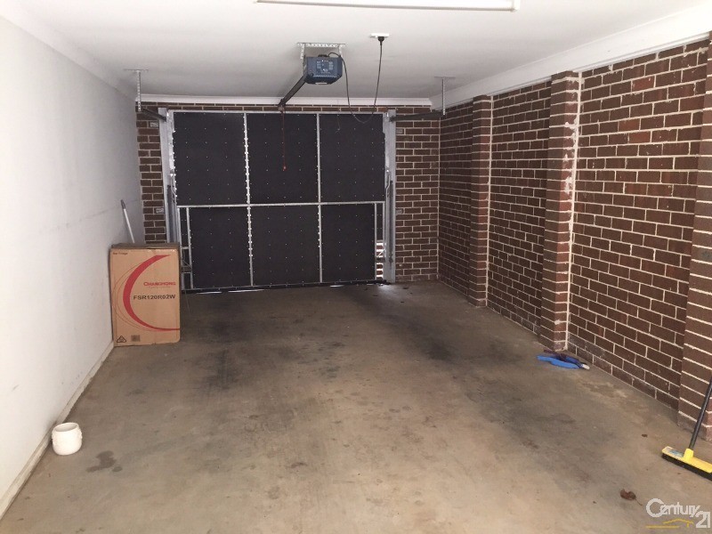 2/15 Tom Roberts Parade, Point Cook VIC 3030