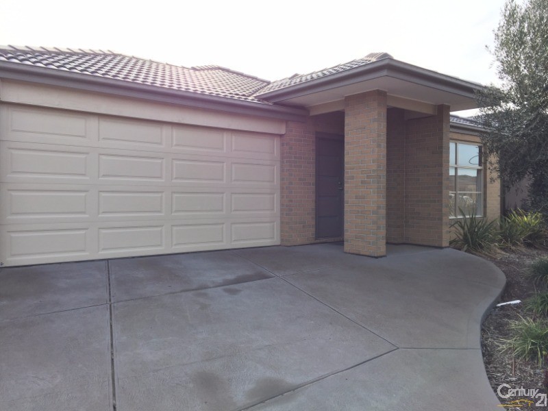 44 Breasley Parkway, Point Cook VIC 3030