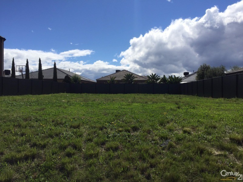 6 Helpmann Avenue, Point Cook VIC 3030