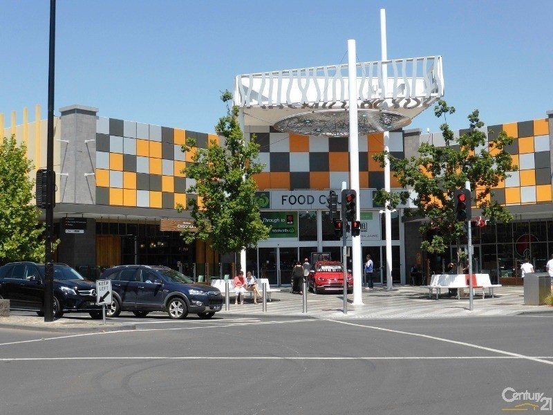 6 Helpmann Avenue, Point Cook VIC 3030