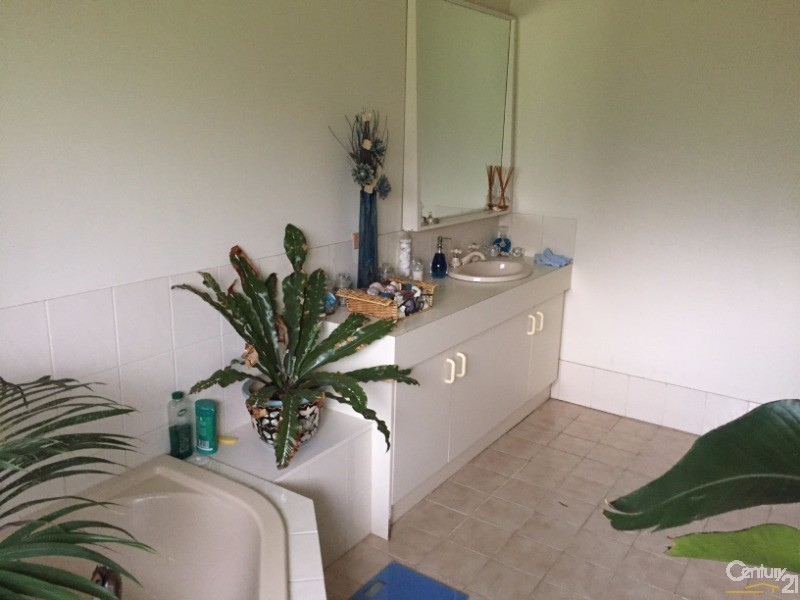 87 Schreenans Road, Bonshaw VIC 3352