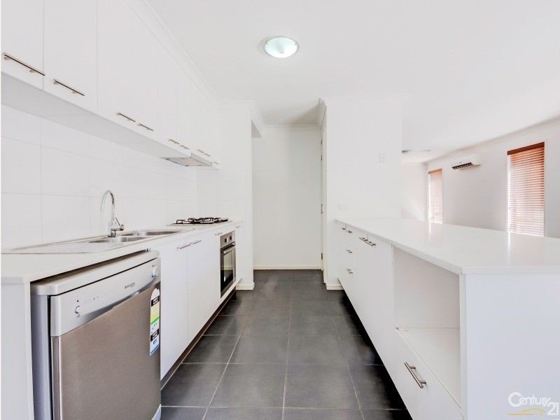 12 Palace Road, Point Cook VIC 3030