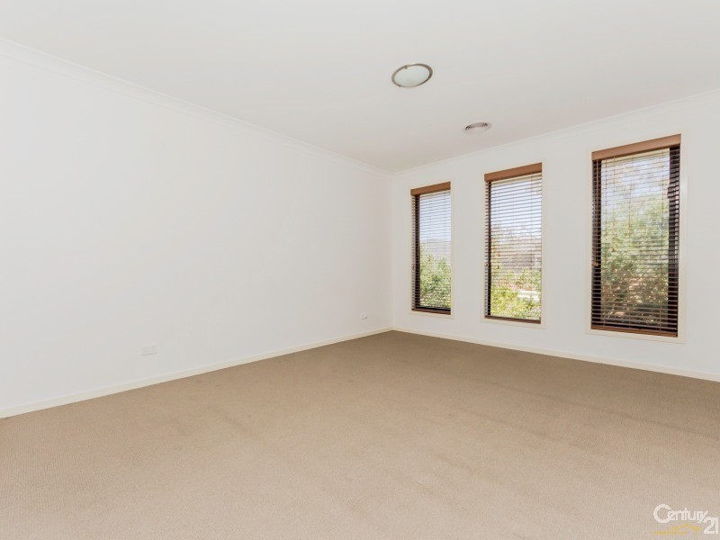 12 Palace Road, Point Cook VIC 3030