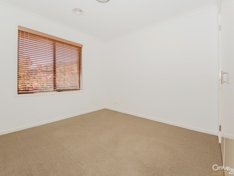 12 Palace Road, Point Cook VIC 3030