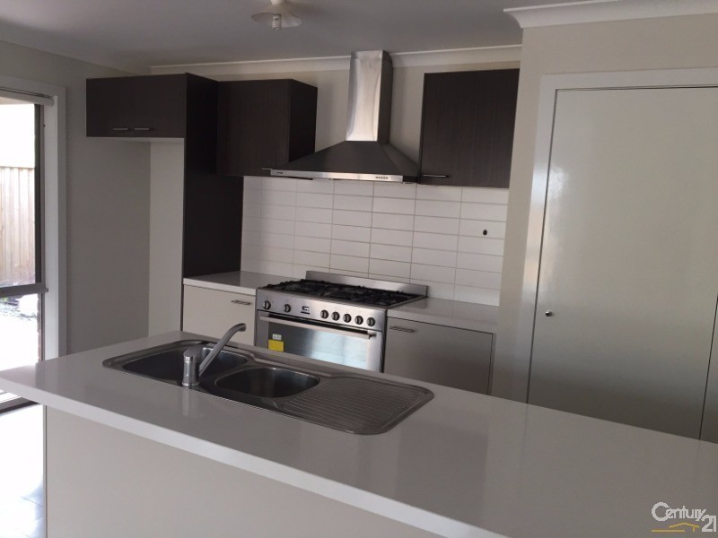 4 Appleby Street, Williams Landing VIC 3027